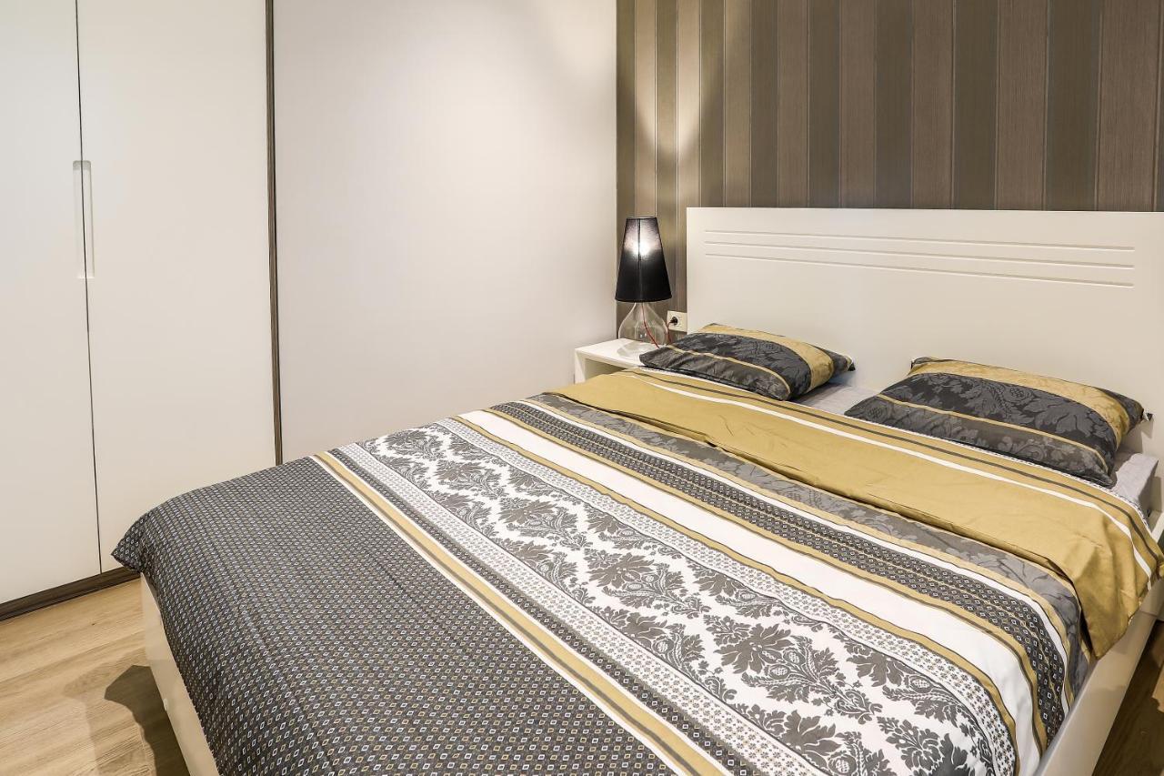 City Montesun Apartments Budva Bagian luar foto