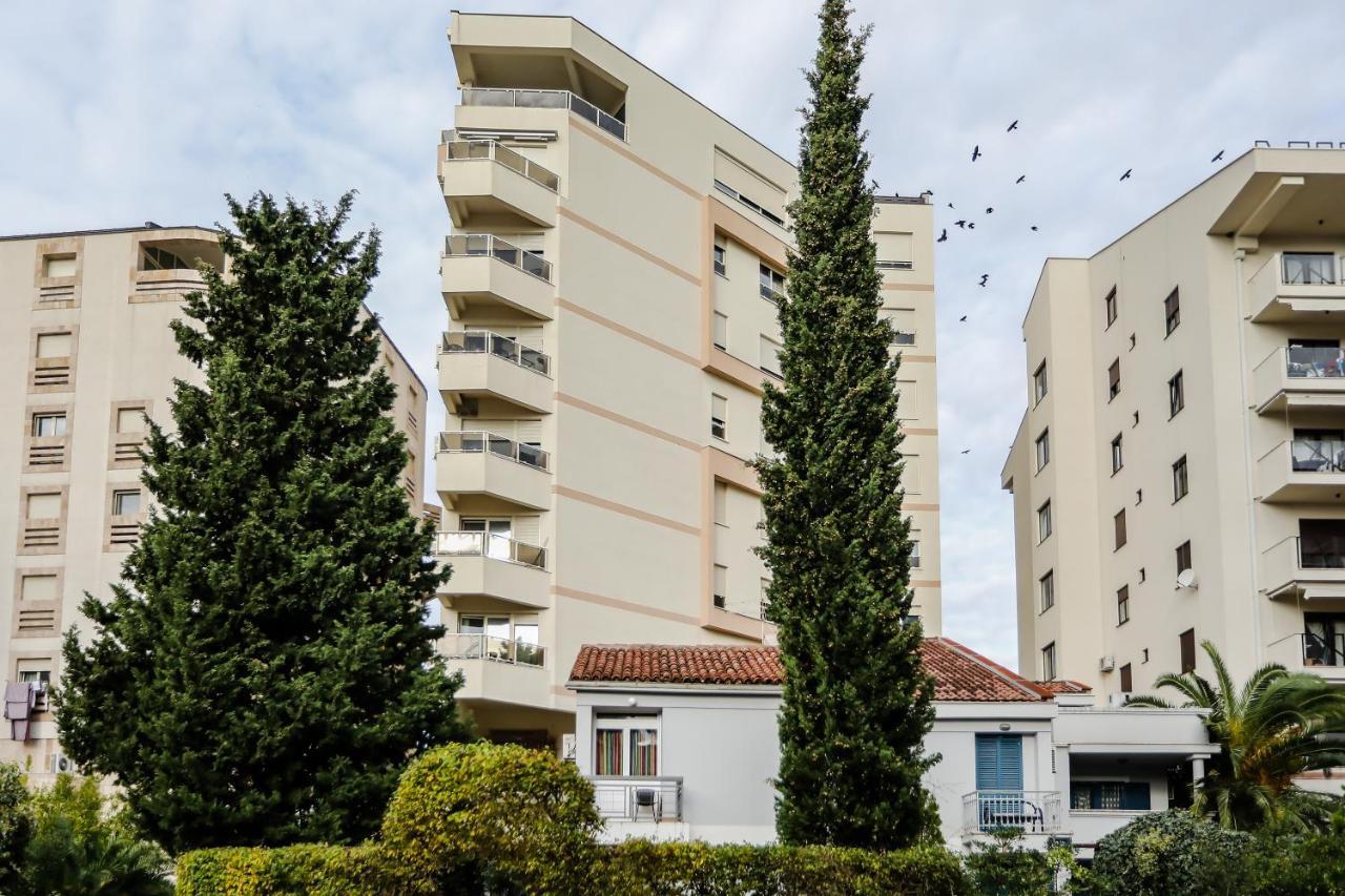 City Montesun Apartments Budva Bagian luar foto