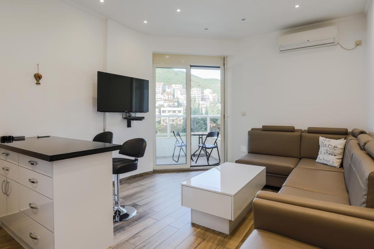 City Montesun Apartments Budva Bagian luar foto