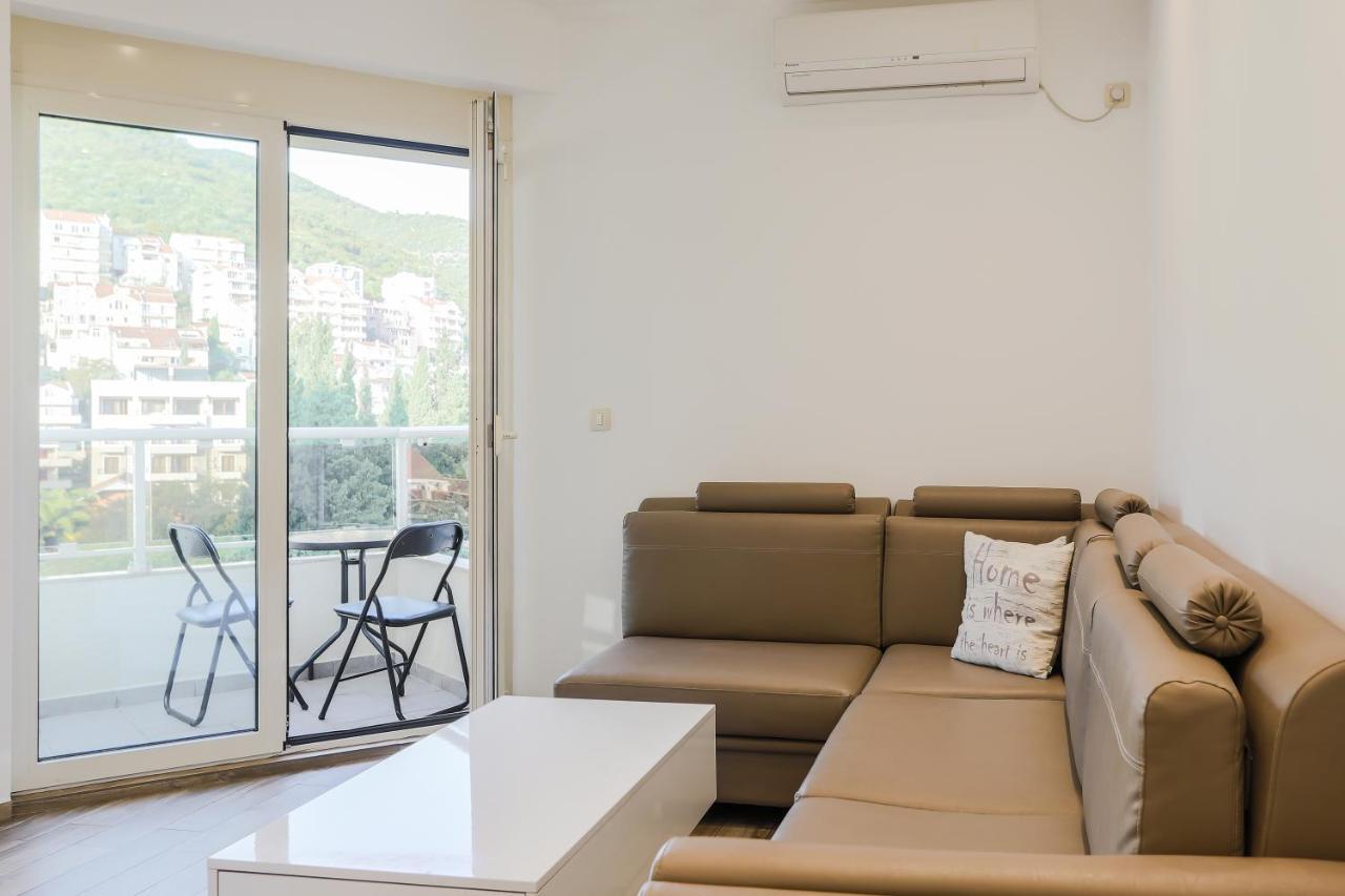 City Montesun Apartments Budva Bagian luar foto